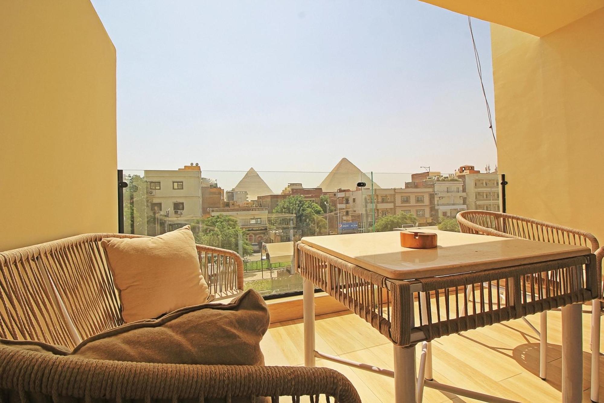 The Platinum Pyramid View Inn Kafret el-Gabal Exteriör bild